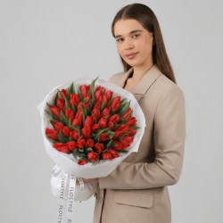 51 krasnyj tyulpan 5